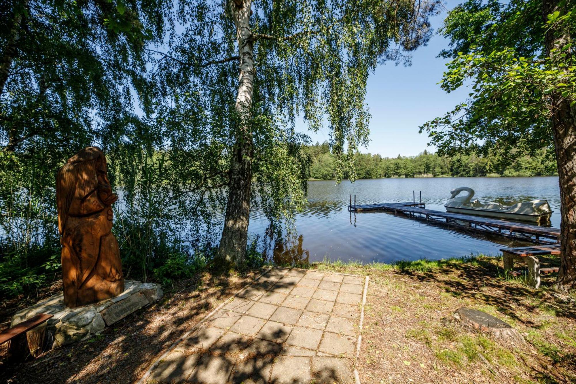 Komari Louka Nova Olesna Exterior foto