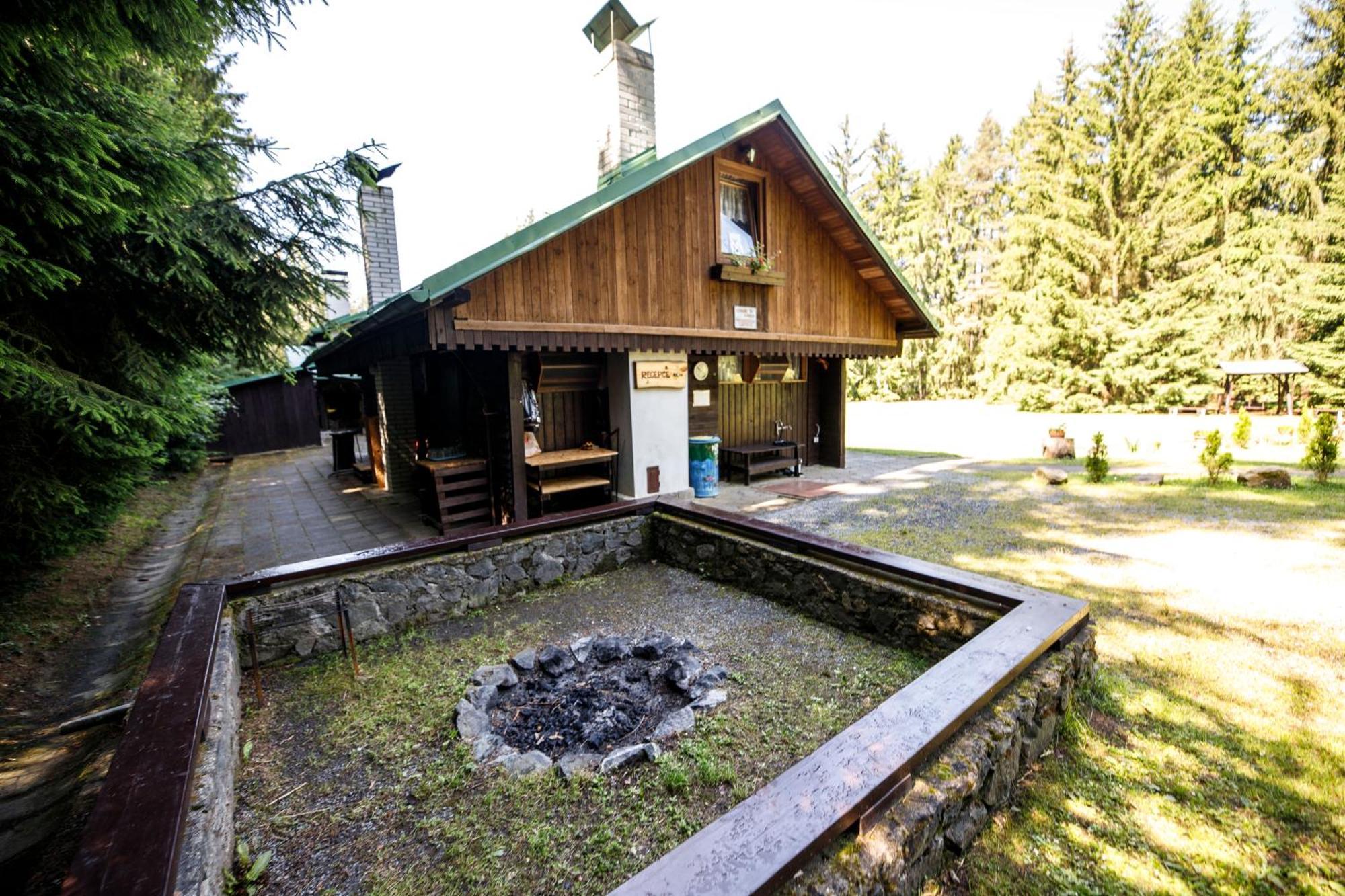 Komari Louka Nova Olesna Exterior foto