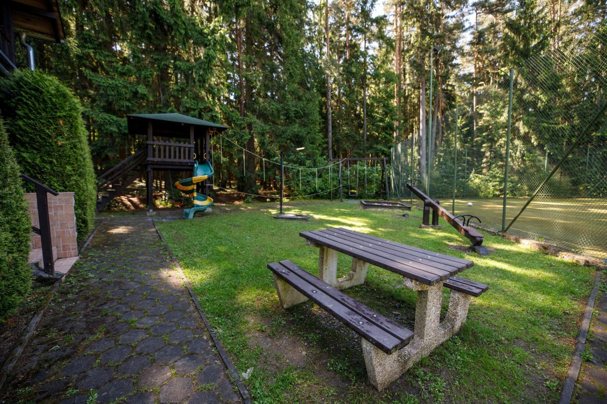 Komari Louka Nova Olesna Exterior foto